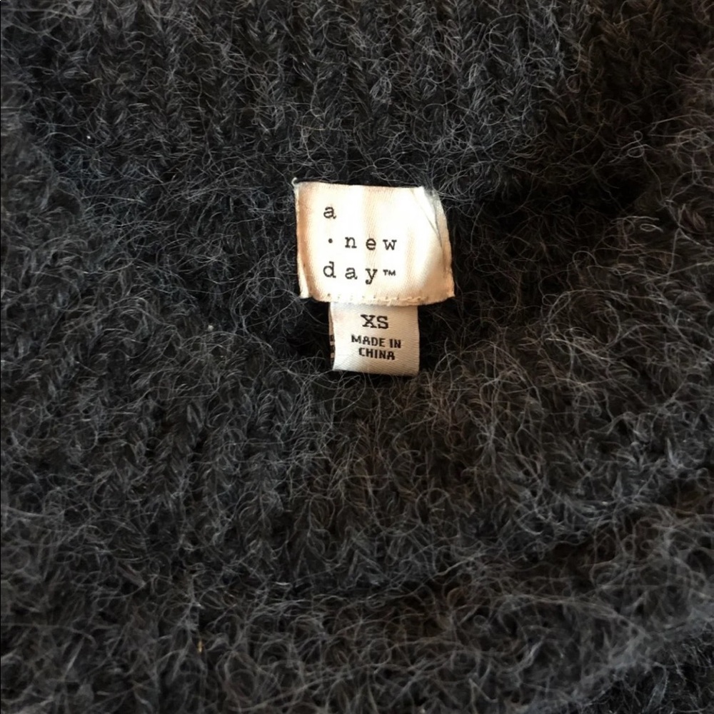 Sweater - Picture 2 of 2
